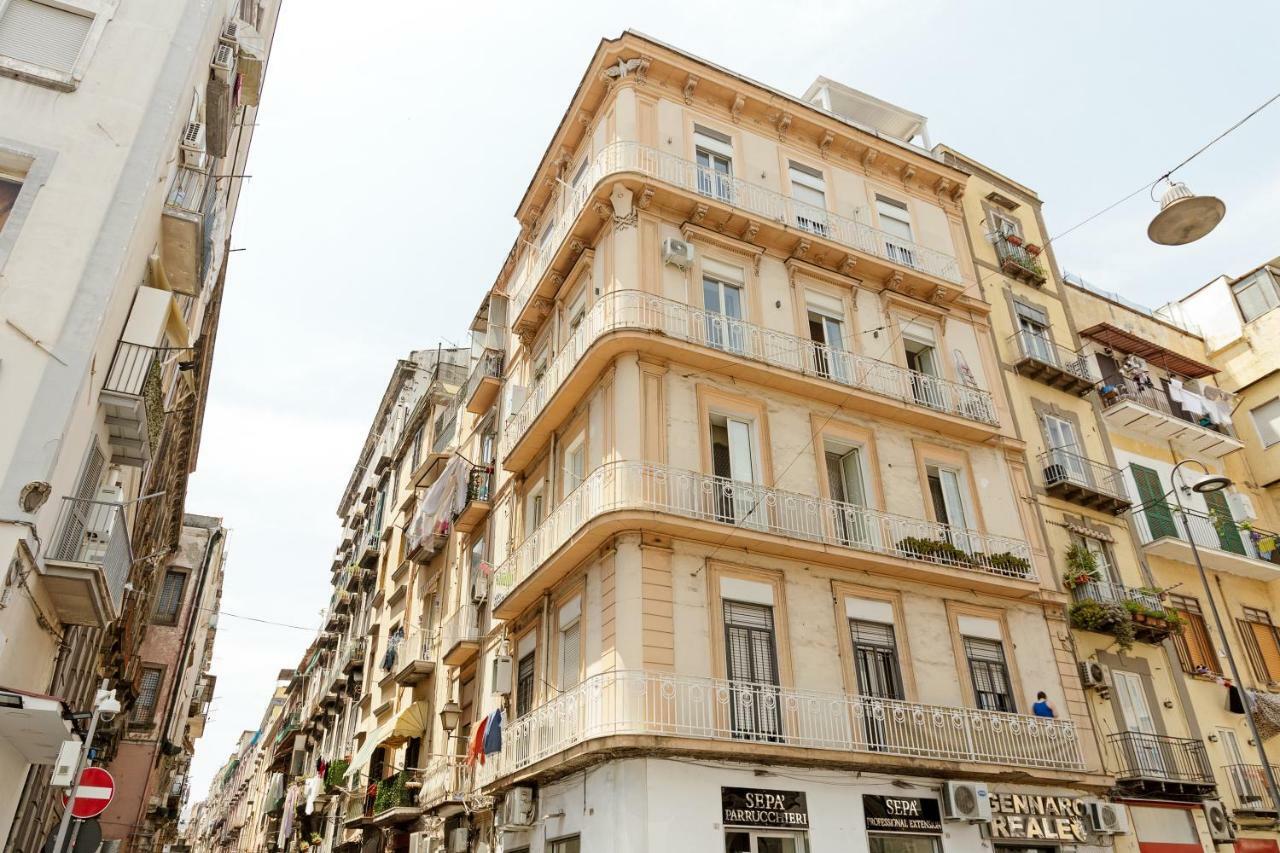 Napoli Suite Caravaggio Apartment Luaran gambar